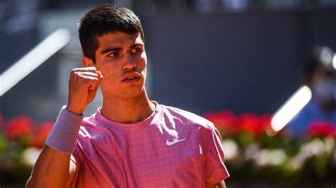 有参与者带 有参与者带